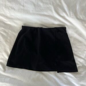 Black AE Skort